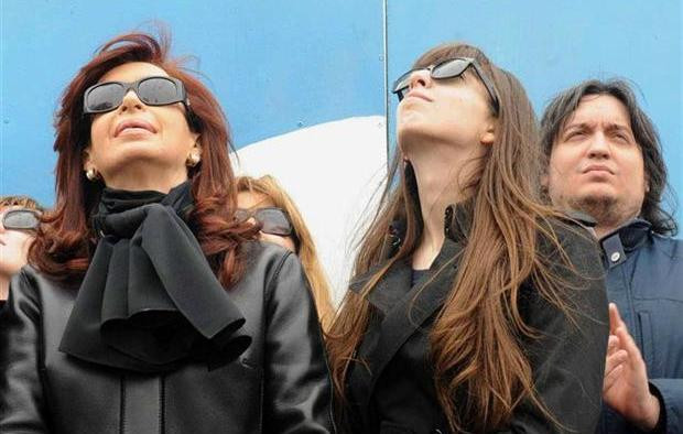  Cristina Kirchner y sus hijos