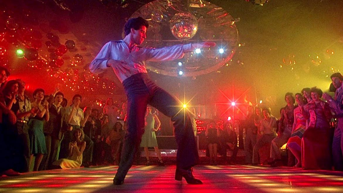 John Travolta festejó junto a sus fans el aniversario “Fiebre de sábado por la noche”