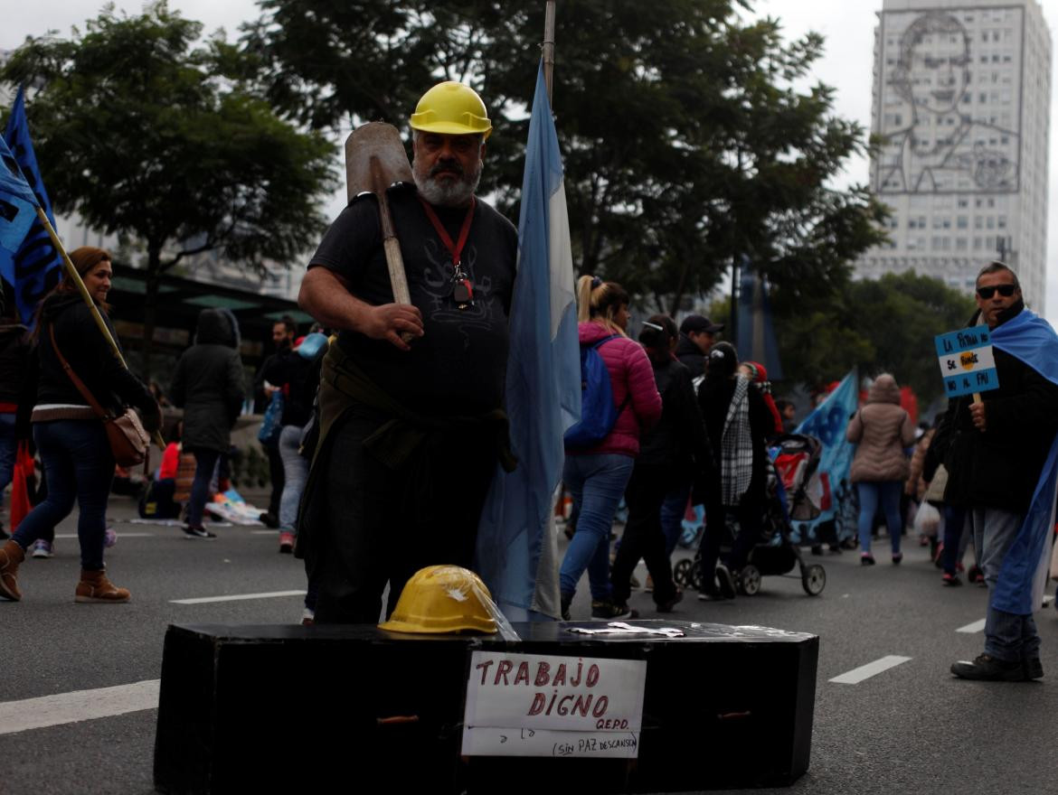 Marcha oposición contra el FMI - Obelisco (Reuters)