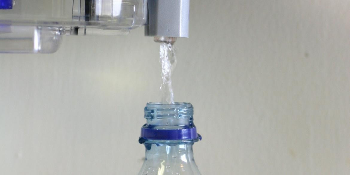 Rellenar botellas de agua