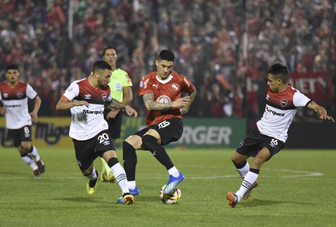 Superliga: Newells vs. Independiente (NA)