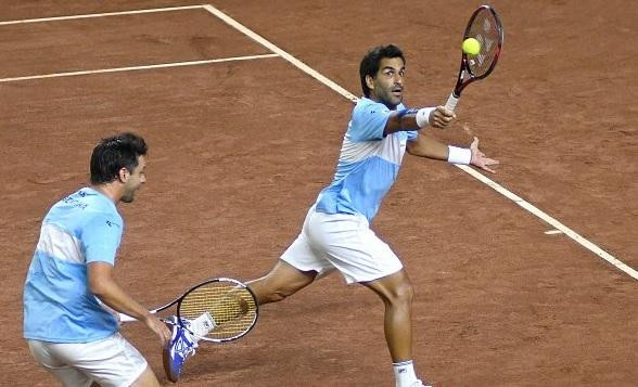 Horacio Zeballos y Machi González en dobles de Copa Davis