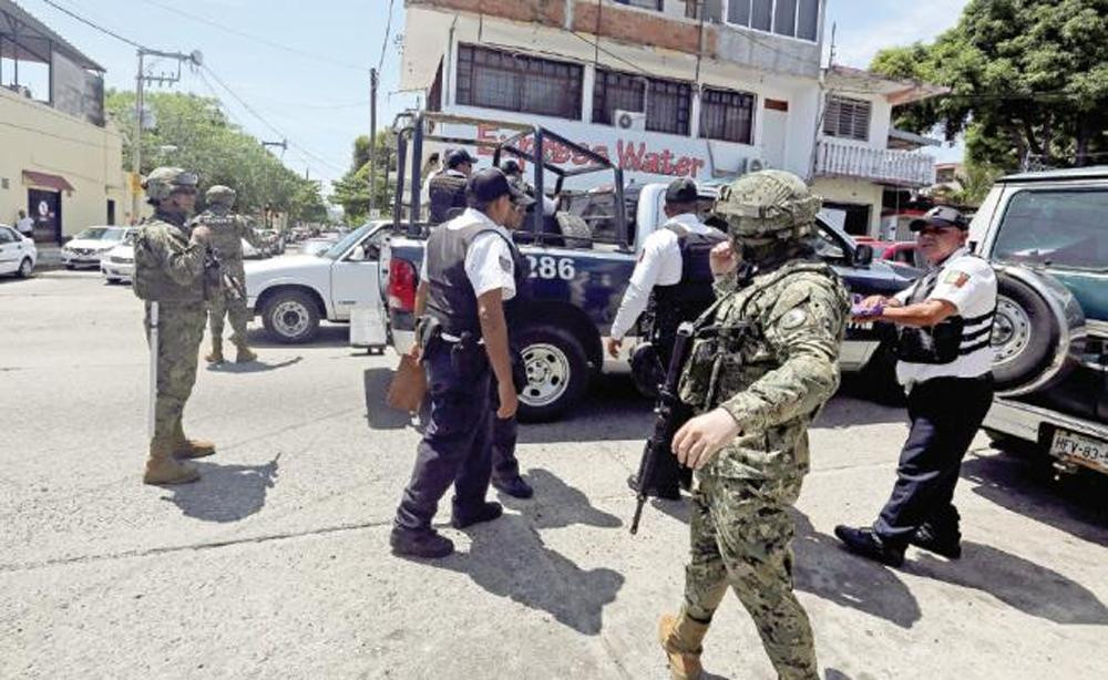 Inseguridad y violencia en Acapulco - México - Policías 
