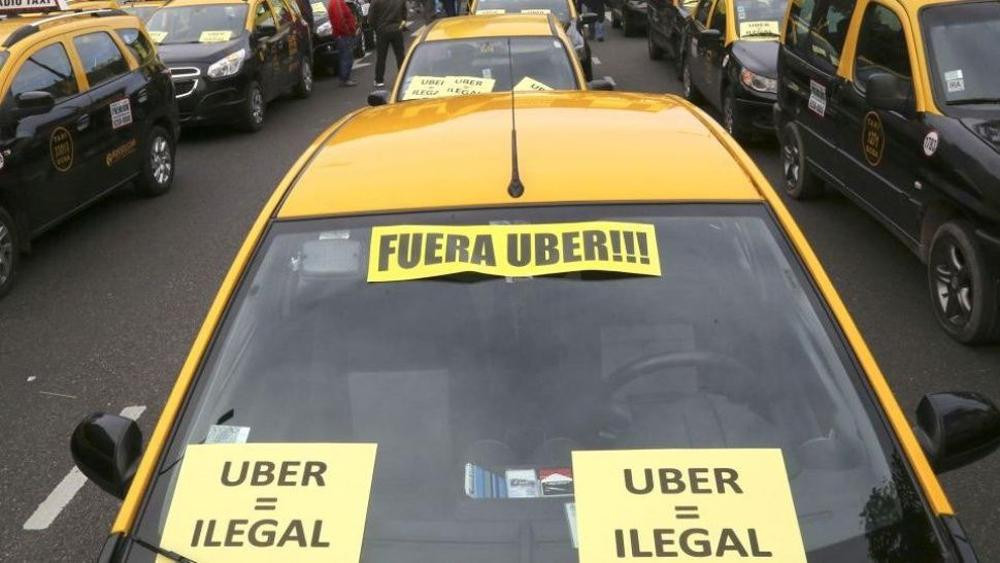 Protesta contra Uber, taxis, reclamo