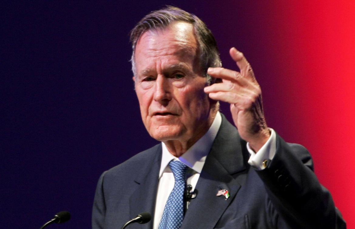 Presidente George H.W. Bush, Estados Unidos, Reuters