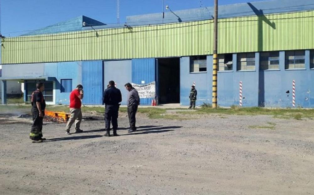 Por menor demanda y suba de tarifas, cerró una de las cuatro fábricas de telgopor del país