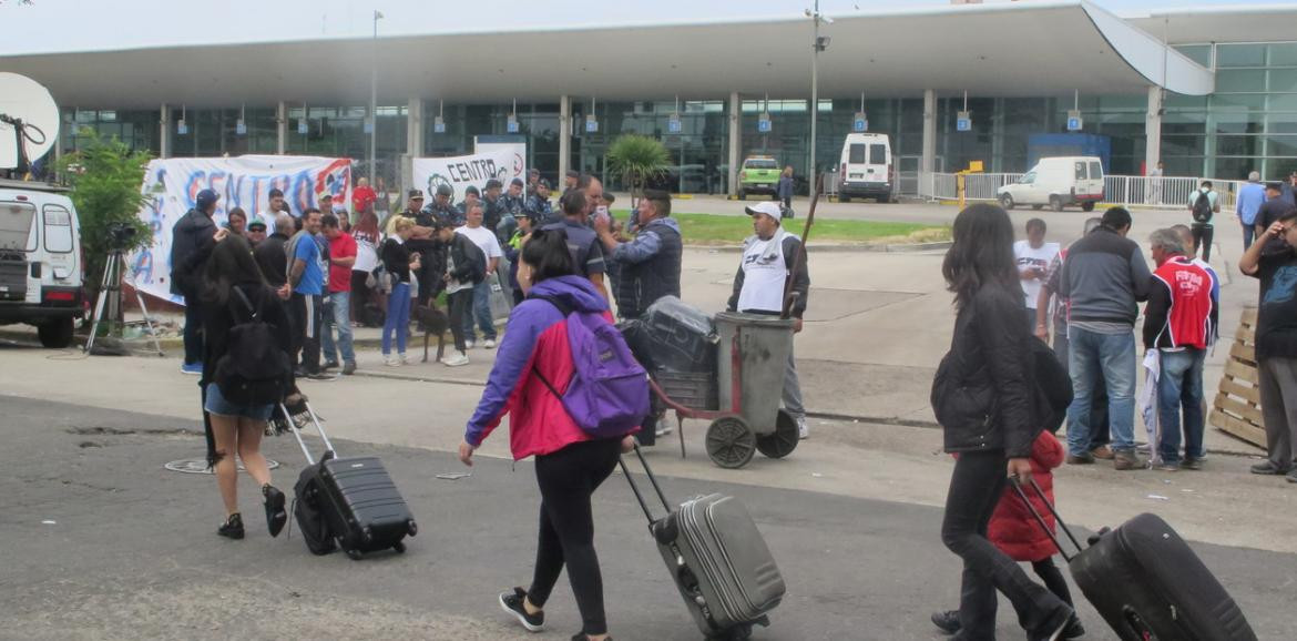 Protesta de maleteros en Mar del Plata