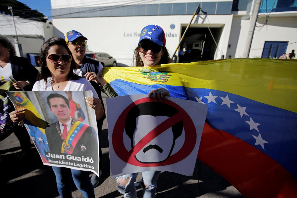 Incidentes y represión en Venezuela - 13 muertos (Reuters)