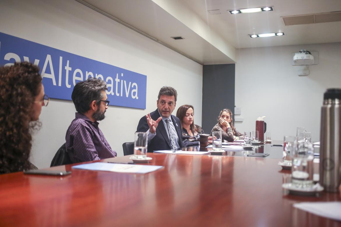 Sergio Massa junto a científicos e investigadores del Conicet, Frente Renovador