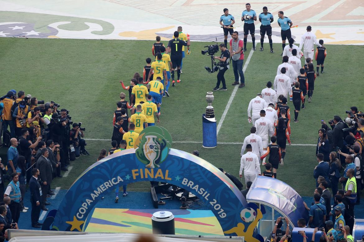 Fiesta de cierre, Brasil vs Perú - Copa América	