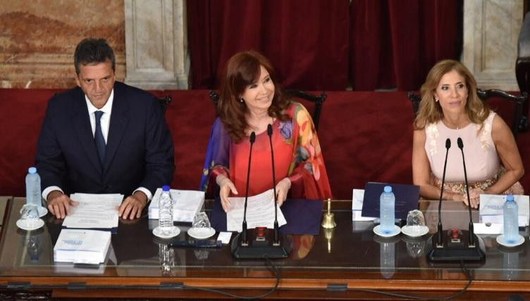Cristina Kirchner abrió la Asamblea Legislativa antes del discurso de Alberto Fernández