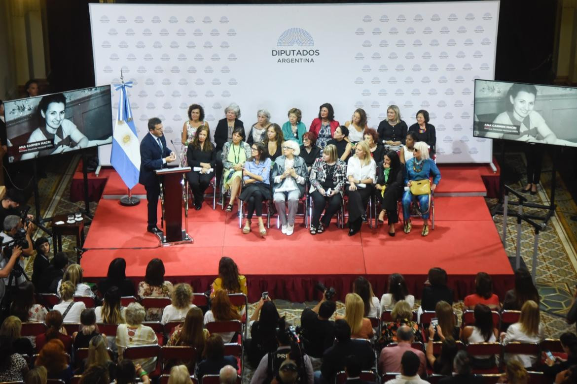 Cámara de Diputados, distinción a 22 mujeres trabajadoras argentinas, Día de la Mujer, Prensa Sergio Massa