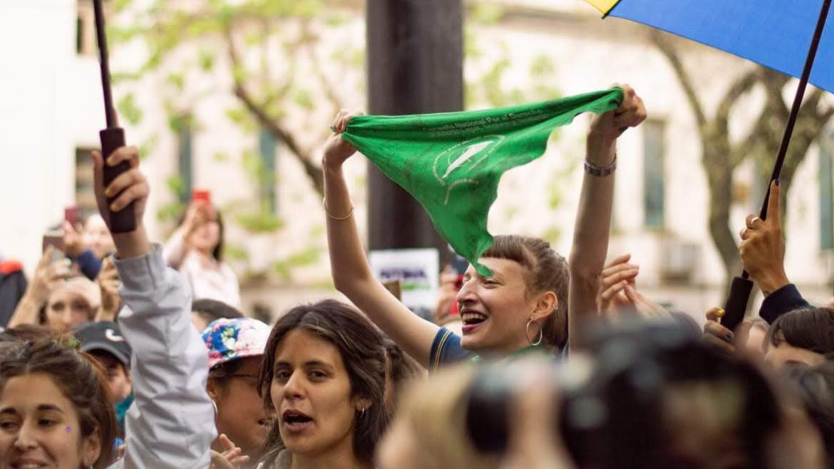 Pañuelazo verde por aborto legal, Foto Twitter