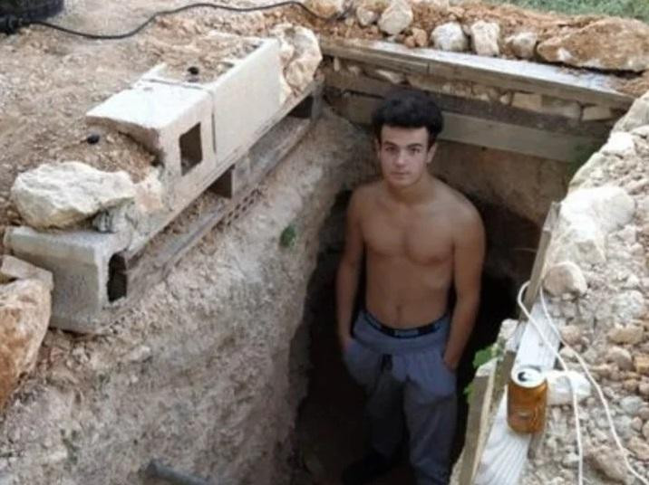 Adolescente construyó su casa bajo tierra