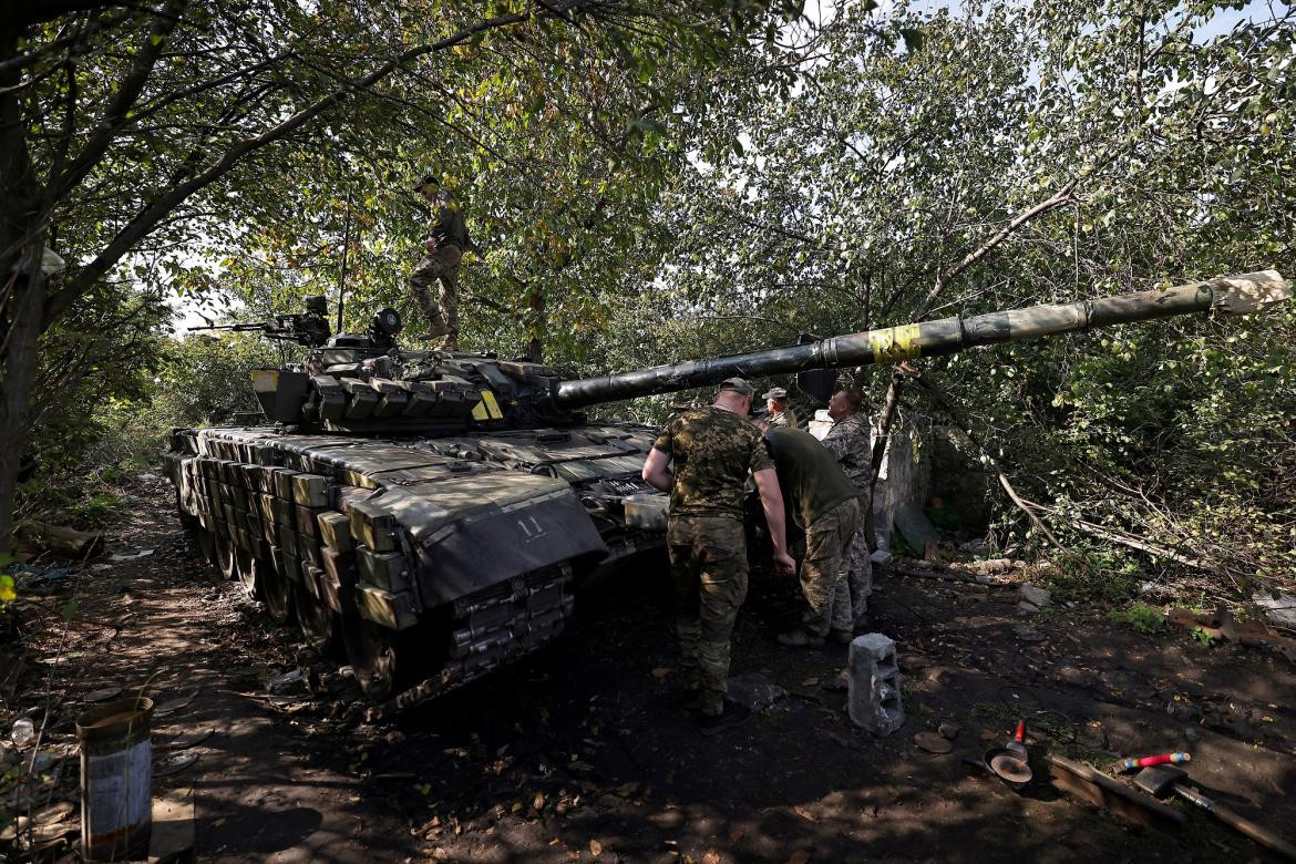 Conflicto Rusia-Ucrania, tanque ucraniano, Reuters