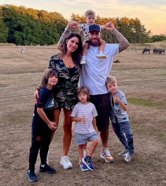 Sergio Ramos junto a su familia. Foto: Instagram/sergioramos.