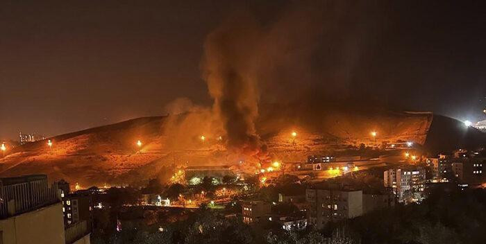 Incendio en la prisión de Evin. Foto: 800Noticias.
