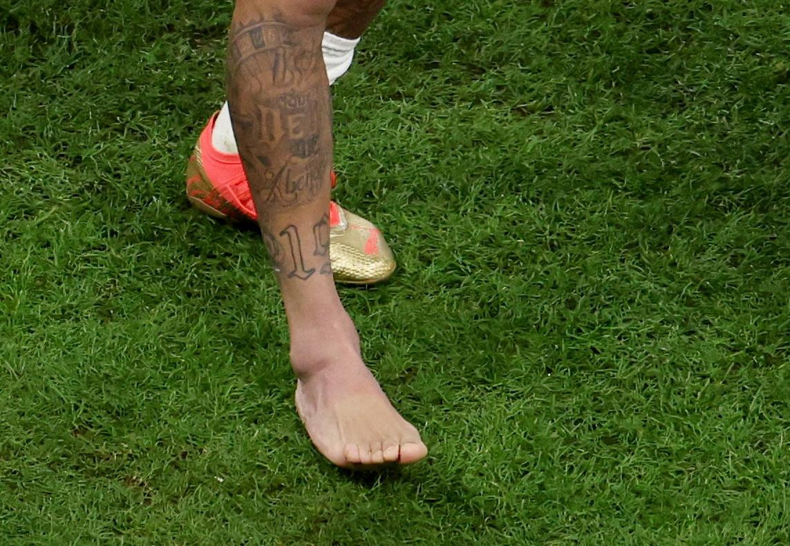 El tobillo derecho de Neymar; Brasil vs. Serbia; Qatar 2022. Foto: Reuters.