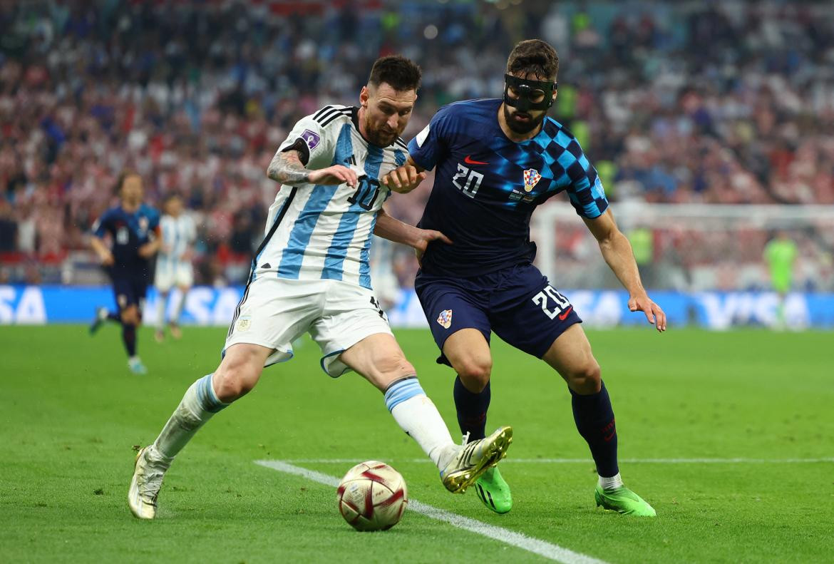 Josko Gvardiol y Lionel Messi 2; Argentina-Croacia. Foto: Reuters.