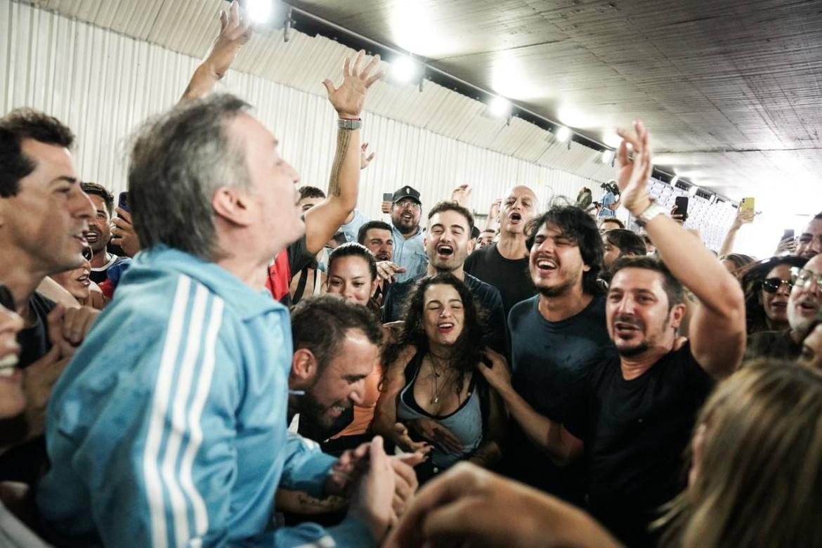 Máximo Kirchner rumbo a Plaza de Mayo. Foto: prensa FdT