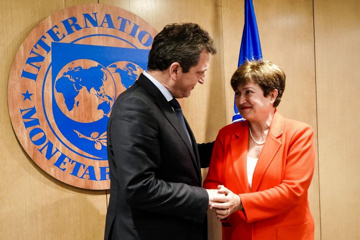 La titular del FMI, Kristalina Georgieva, y el ministro de Economía, Sergio Massa. Foto: argentina.gob.ar