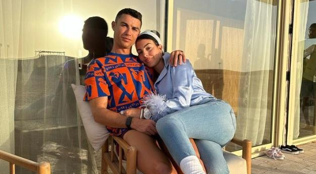 Georgina Rodríguez y Cristiano Ronaldo Foto: Instagram @georginagio.