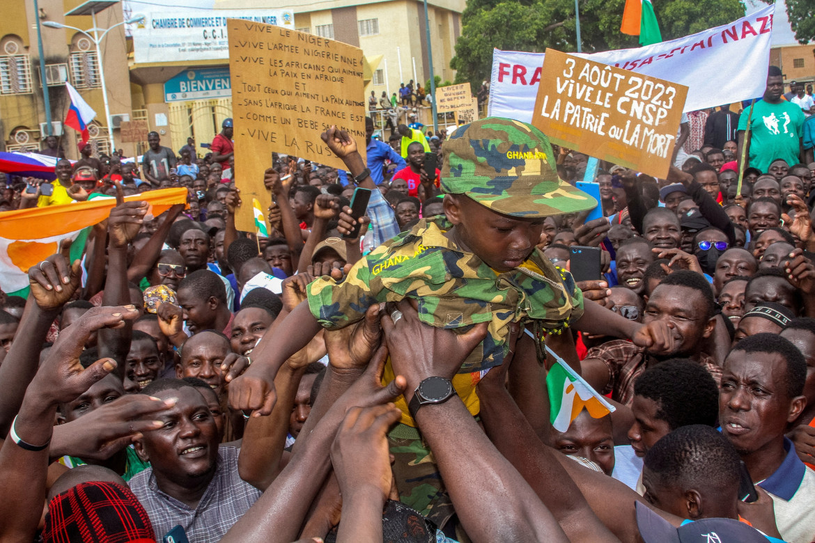 Níger, manifestantes a favor del golpe de Estado. Foto: Reuters.