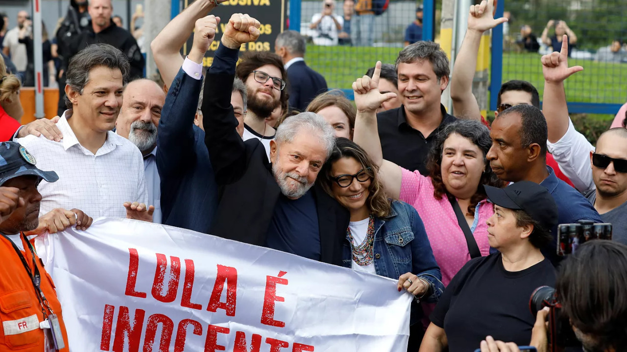 Lula da Silva cuando recuperó la libertad. Foto: EFE