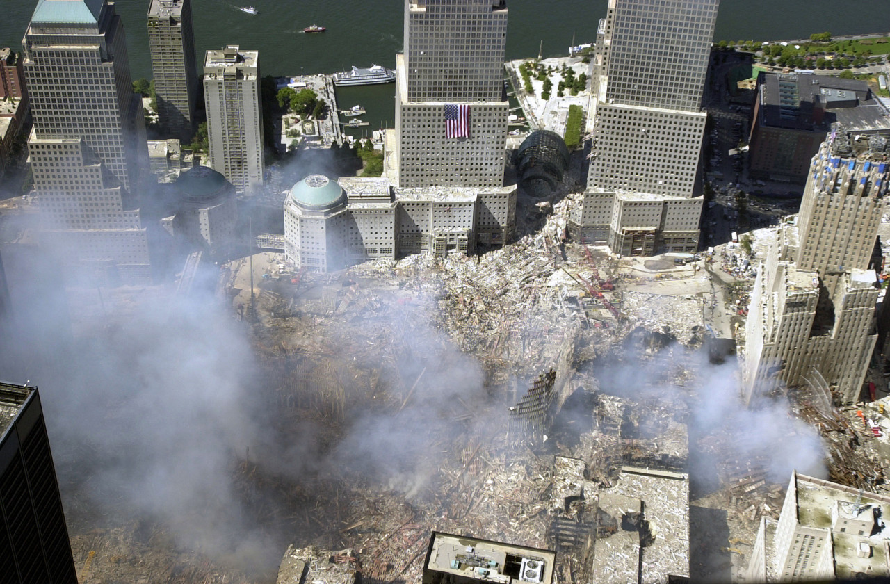 Los daños en las Torres Gemelas después del atentado. Foto: Reuters.