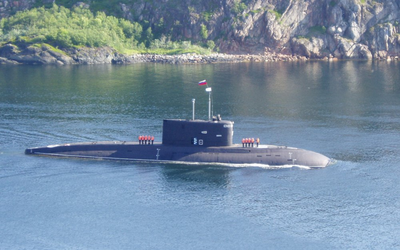 Submarino Rostov del Don, clase Kilo. Foto: Twitter.