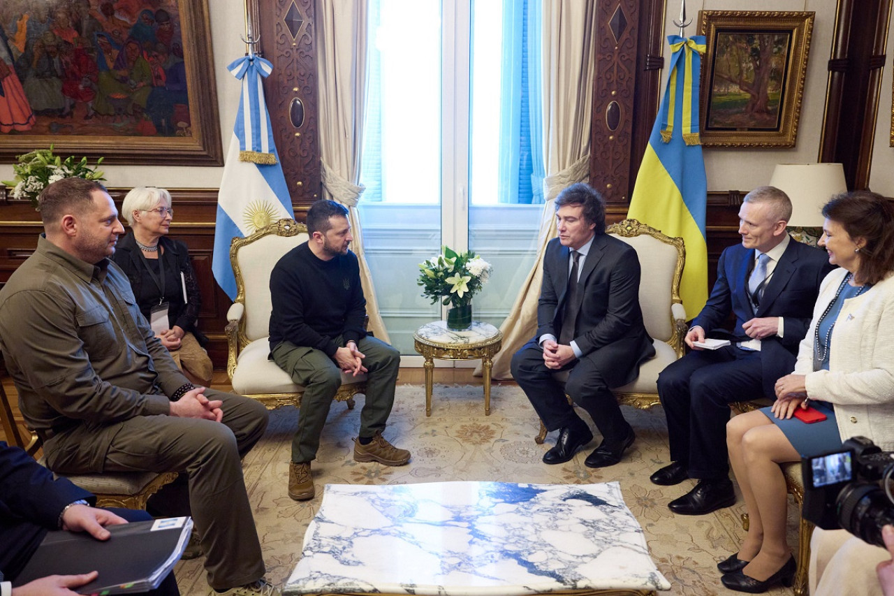 La reunión de Javier Milei con Volodimir Zelenski. Foto: NA.