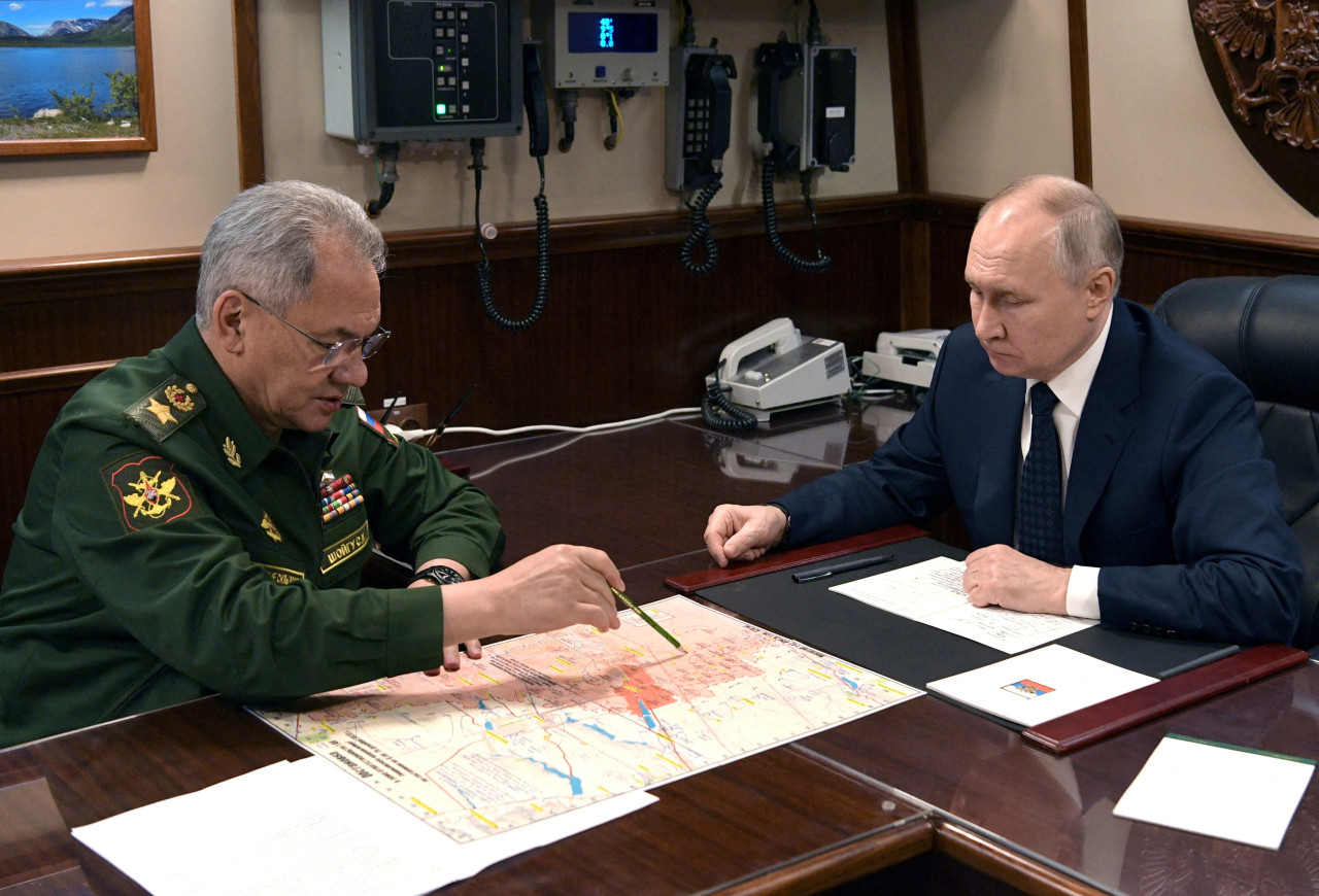 Shoigú y Putin. Foto: Reuters.