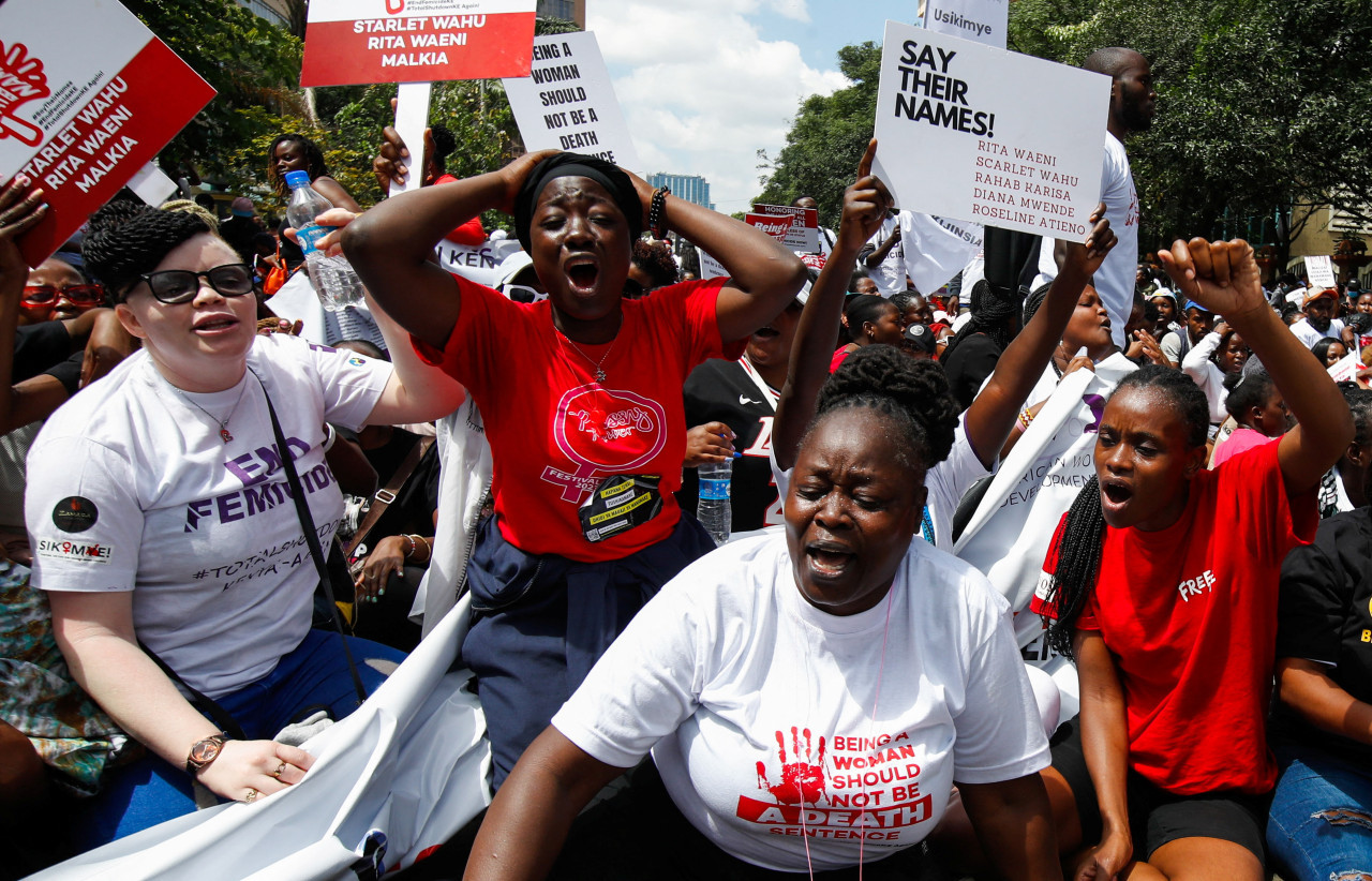 Marcha en Kenia contra la violencia de género y los femicidios. Foto: REUTERS.