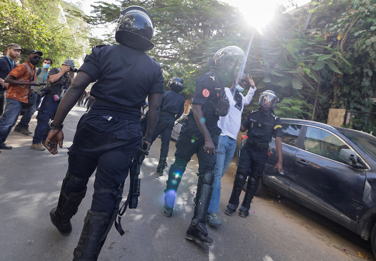 Disturbios en Senegal. Foto: Reuters