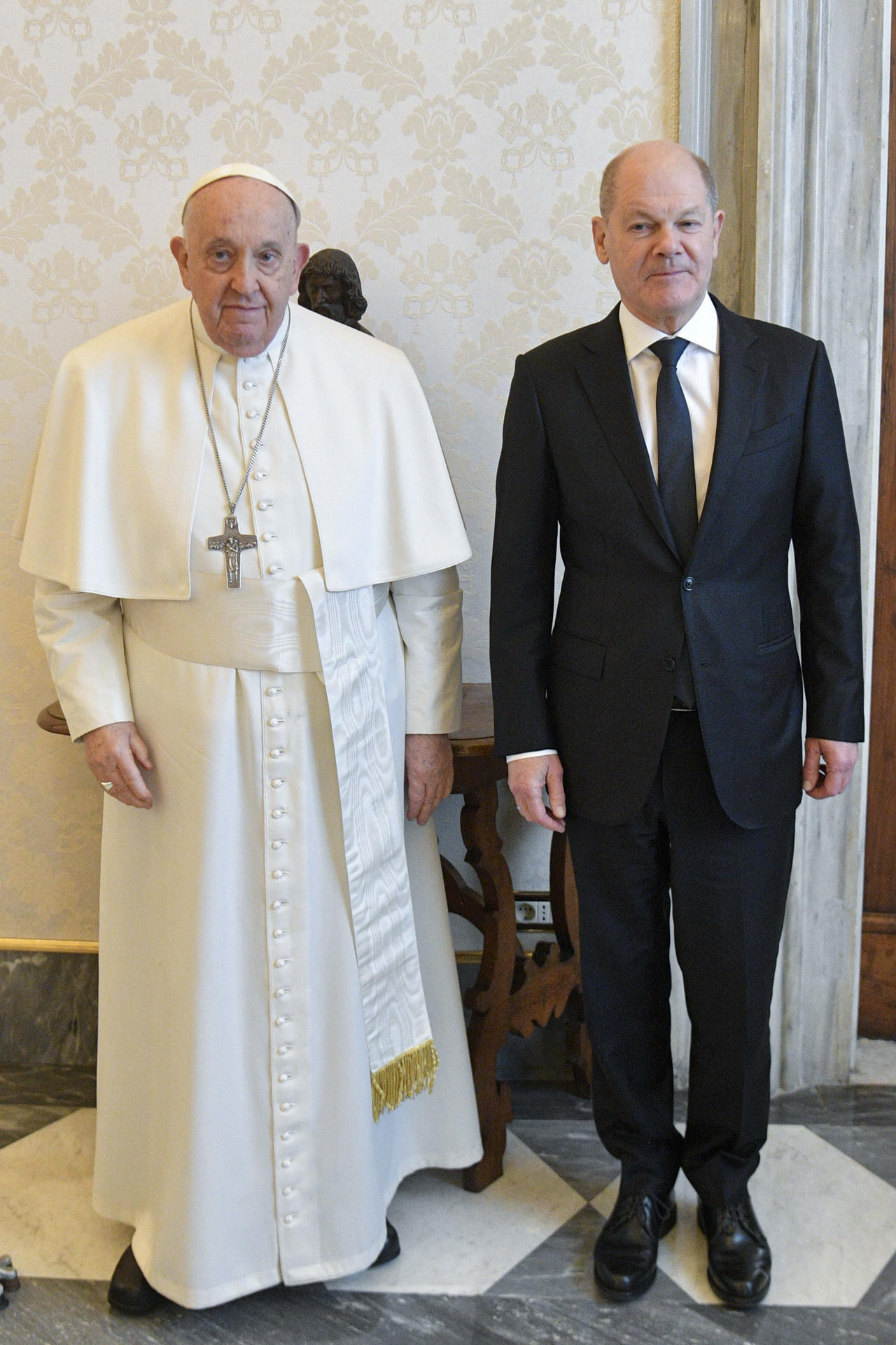 Encuentro entre el papa Francisco y Scholz. Foto: EFE