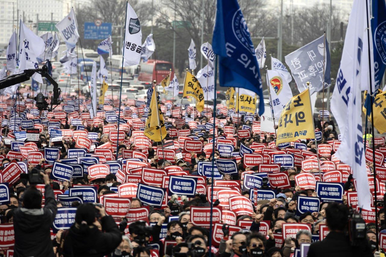 Manifestaciones de médicos en Corea del Sur. Foto: EFE.