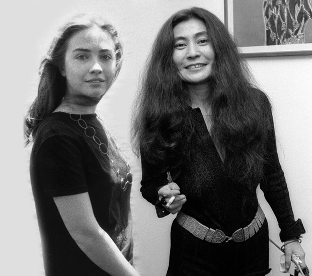 Hillary Clinton y Yoko Ono