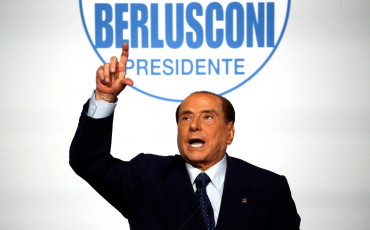 ¿Vuelve Berlusconi? publicó un video vacunandose y se habla de su candidatura presidencial
