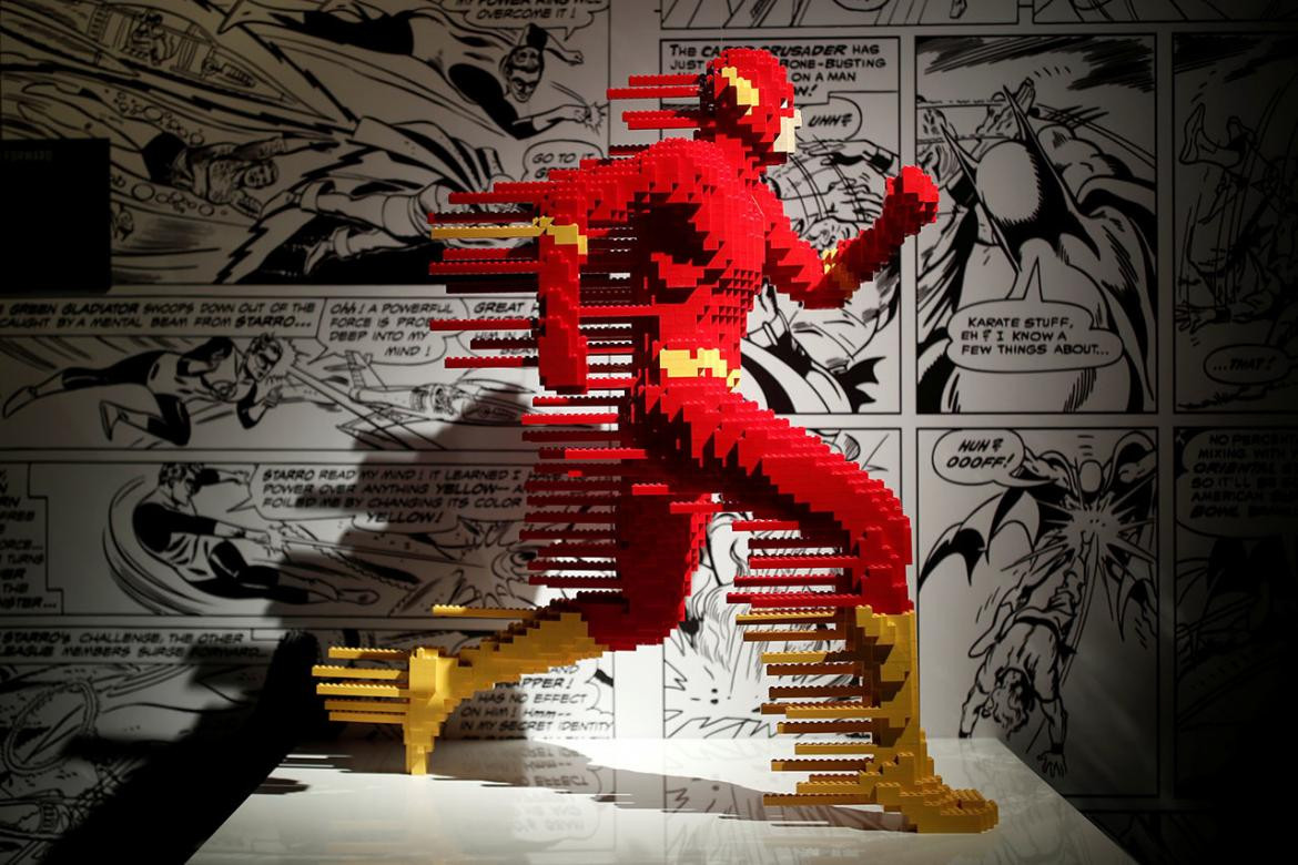 Exposición de superhéroes de Lego en París