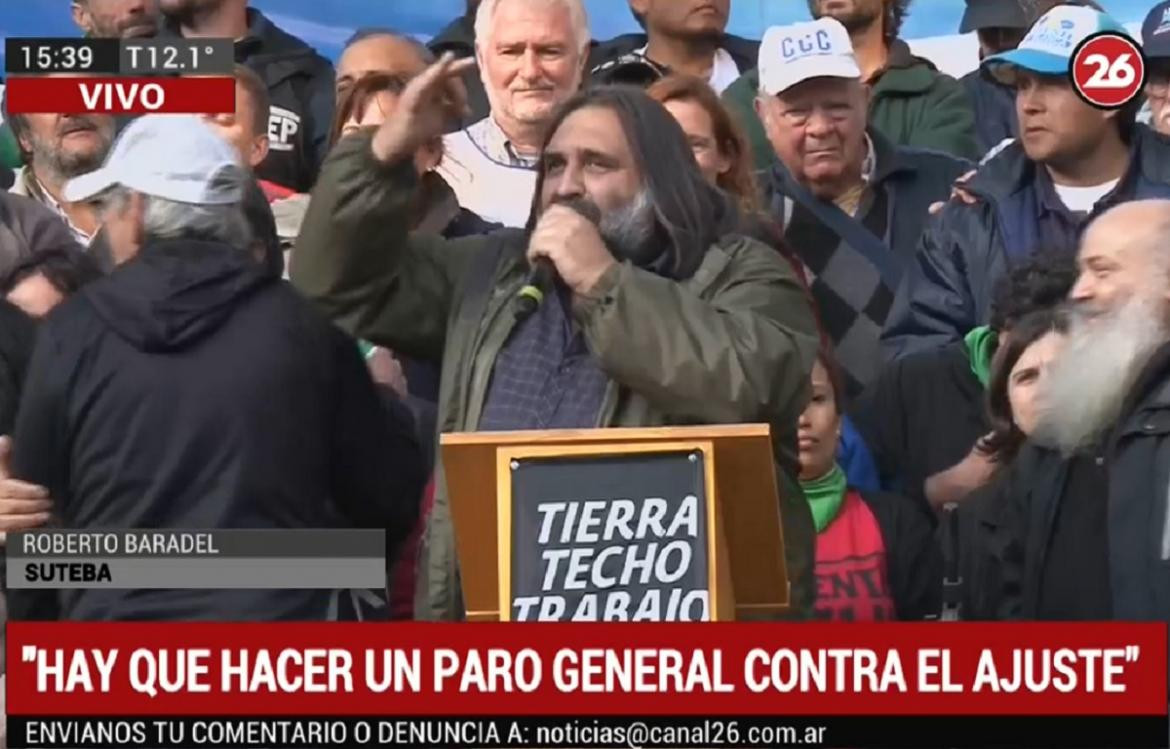 Roberto Baradel en Marcha Federal - Plaza de Mayo