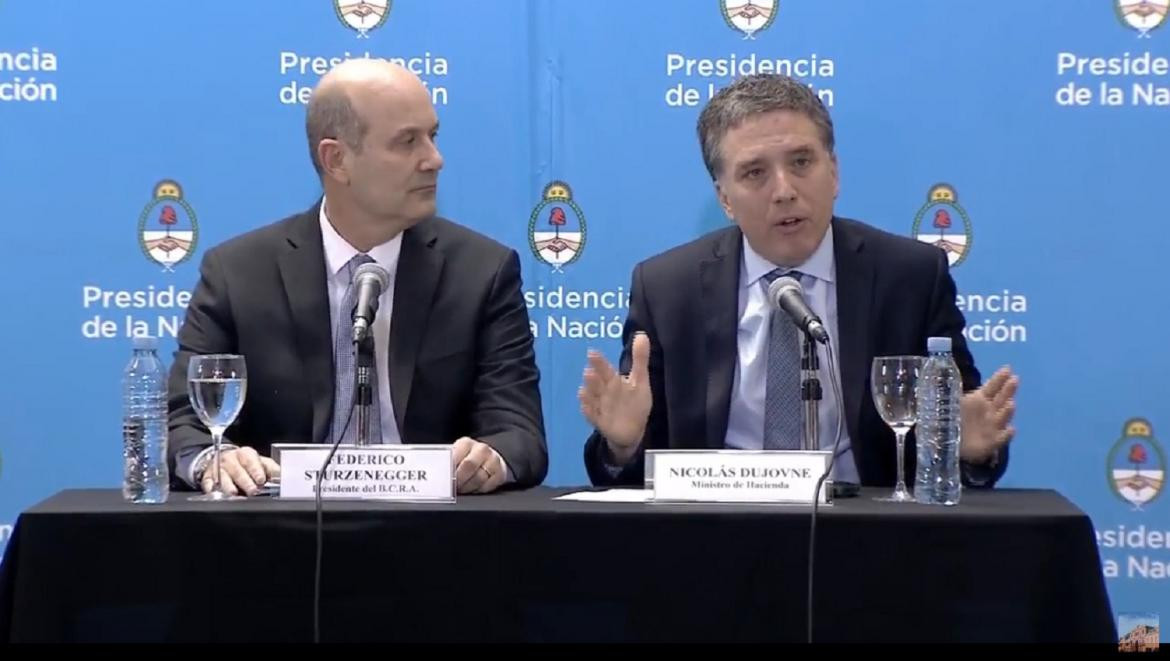 Federico Sturzenegger y Nicolás Dujovne, acuerdo con FMI