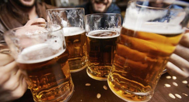 #FelizDiaDelAmigo: cervecerías y hamburgueserías, las más elegidas para celebrar