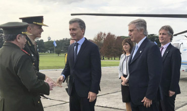 Macri reconvierte las Fuerzas Armadas y refuerza la seguridad en la frontera norte