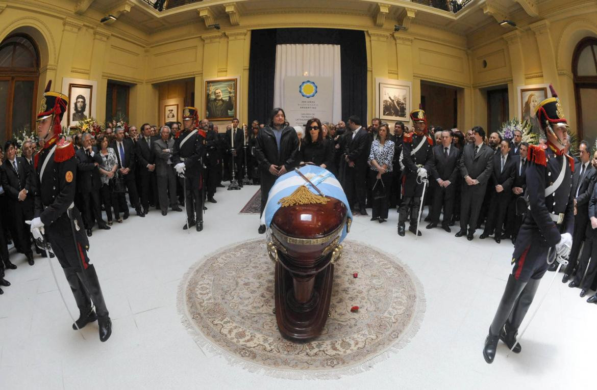 Cristina Kirchner en velatorio de Néstor Kirchner en el Congreso (NA)