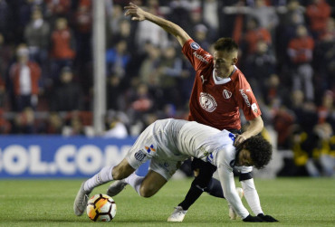 Independiente no pudo con Santos y definirá su pase a cuartos en Brasil