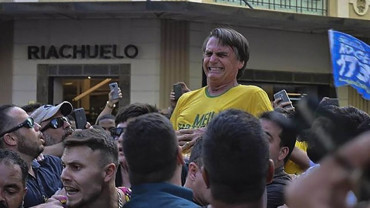 Video: así fue el momento en que apuñalaron a Bolsonaro, candidato presidencial en Brasil