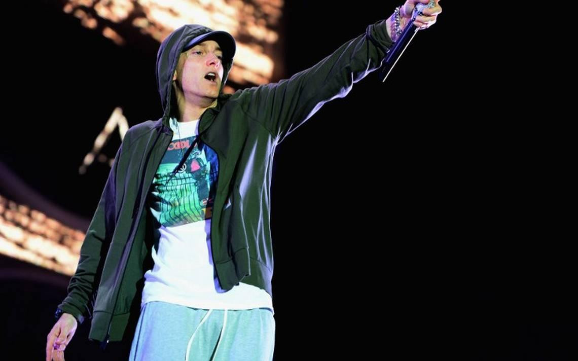 Kamikaze, de Eminem, bate récord