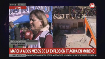 Marcha de docentes de Moreno a dos meses de la trágica explosión en una escuela