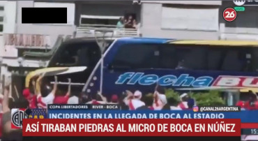 Video: así fue el ataque al micro de Boca en el ingreso al Monumental