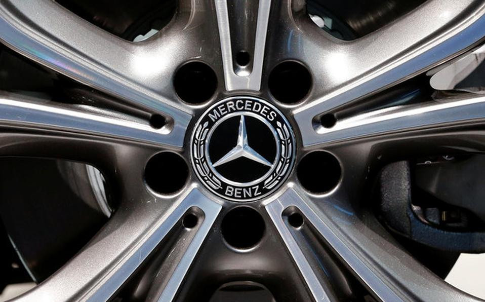 Mercedes Benz, empresa automotriz, mercados